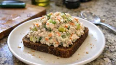 Τονοσαλάτα με τυρί κρέμα: κρεμώδης και έτοιμη σε λίγα λεπτά