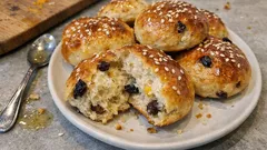 Αφράτα σταφιδόψωμα με πορτοκάλι και μέλι – μαλακά μέχρι την επόμενη μέρα