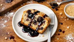 Παριανό πρωτοφούρνι: αφράτο γλυκό ψωμί με σταφύλια, γλυκάνισο και πετιμέζι